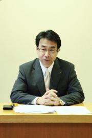 130714堀様 抱負を語る堀新理事長