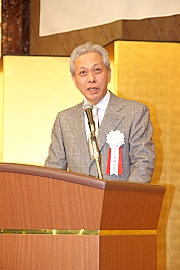 140127東機工1 あいさつする斎藤理事長