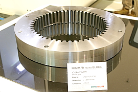 150511DMG森精機3 展示されていた加工サンプル