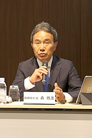 160816DMG 説明をする森社長