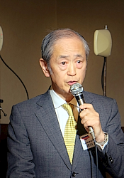 170227三菱日立ツール2 あいさつをする増田社長。