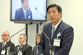 180312osg2 石川社長 説明をする石川社長