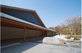 180508アマダHD記念館1 アマダ記念会館外観