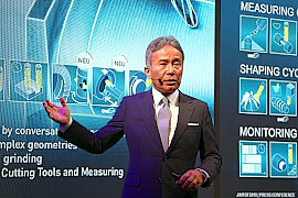 181115DMG森精機1 説明をする森社長