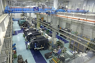 190402牧野精機4 価格競争に巻き込まれない! ダントツの生産力を目指す工場内。