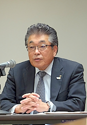 190524SIer 説明をする久保田会長