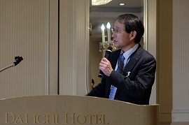 200225三菱日立ツール3 説明をする坂本技術本部長