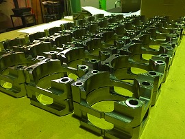 200622top7 1組16個、これが4組~5組の注文が! 加工順、工法を間違えると品物にならない難しさがある。