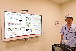 191007top8 安全に関する説明をする荒木さん