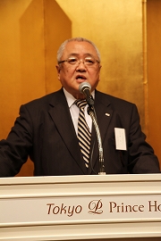 120525フルパ1 新会長に就任した脇 憲一氏