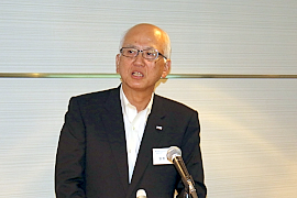 150703ジェイテクト 説明をする安形社長
