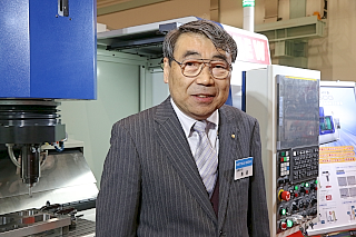 160209top1 奥田社長は「工作機械は高精度・高剛性・スピード生産性が重要」と話す。