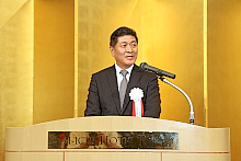 140619日工販1 挨拶する上田会長