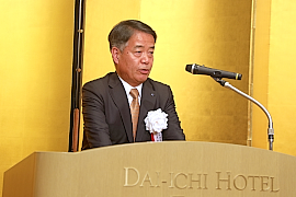 190129機械工具1 あいさつをする牛島会長