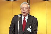 130226金型東部 あいさつする加藤東部支部長