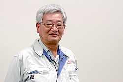 1403top6 佐藤工場長