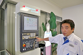 151018キタムラ3 ラクラク簡単操を説明する北村社長