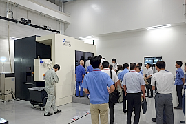 170911牧野フライス1 注目が集まった「V80S」