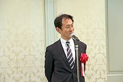 150530工具3 あいさつする佐脇経産省産業機械課長