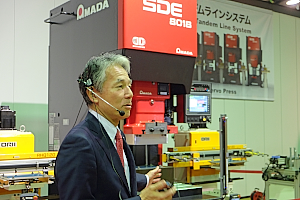 190605top5 今回初出展となるアマダオリイの坂木社長。