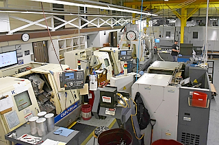 160816top2 Stellarの製造現場で使用される工作機械。継続的向上と新技術採用の一端