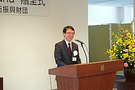 181202OSG3 説明する帯川選考委員会委員長