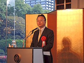 150530日工会3 あいさつする黒田篤郎経産省製造産業局長